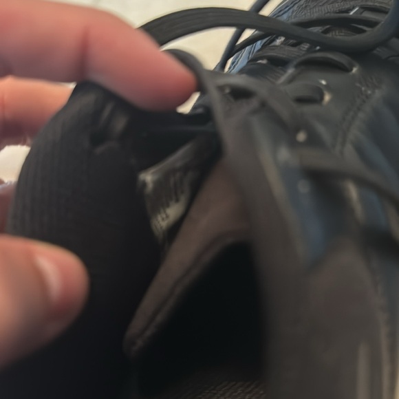 Nike Black Indoor Soccer Shoe Size 7 Women’s Turf - Picture 5 of 5